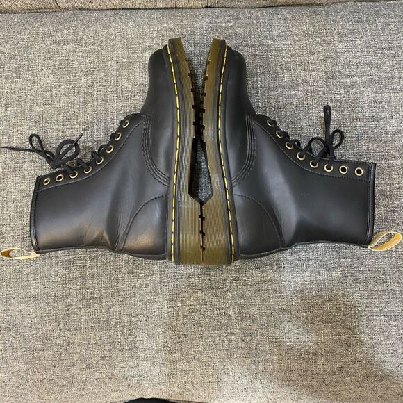 Dr. Martens Vegan 14045 Lace Up Boots Women Size 7 - Picture 6 of 9